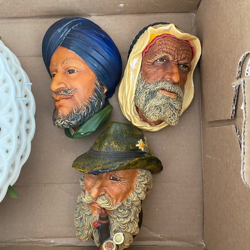 BOSSONS CONGLETON SKULPTURES VINTAGE